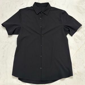 Lululemon men airing easy short sleeve shirt size M rarely worn black